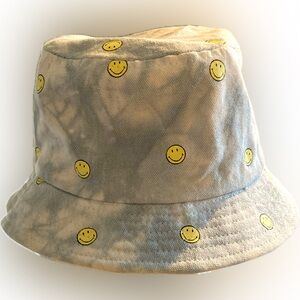 Smiley Originals Bucket Hat